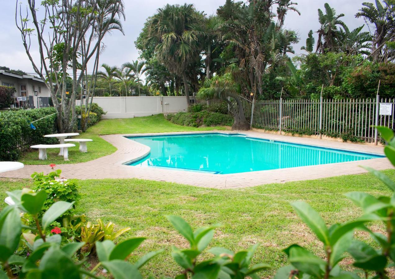 At 4 Umzumbe Beach Apartment, Mangrove Beach Estate Melville  Exterior foto